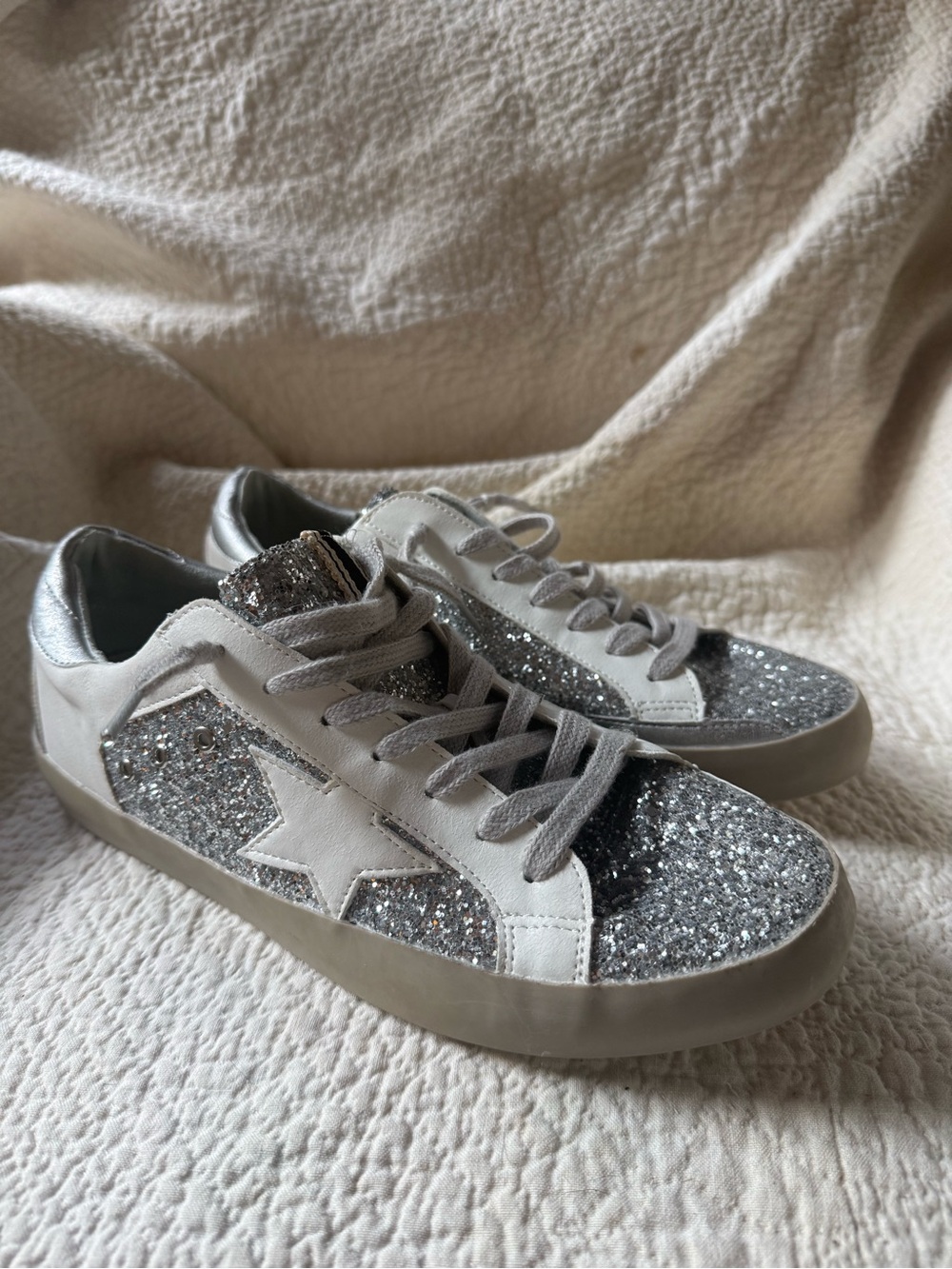 SHU SHOP Paris Silver Glitter Star Low Top Sneakers Women’s Size 10